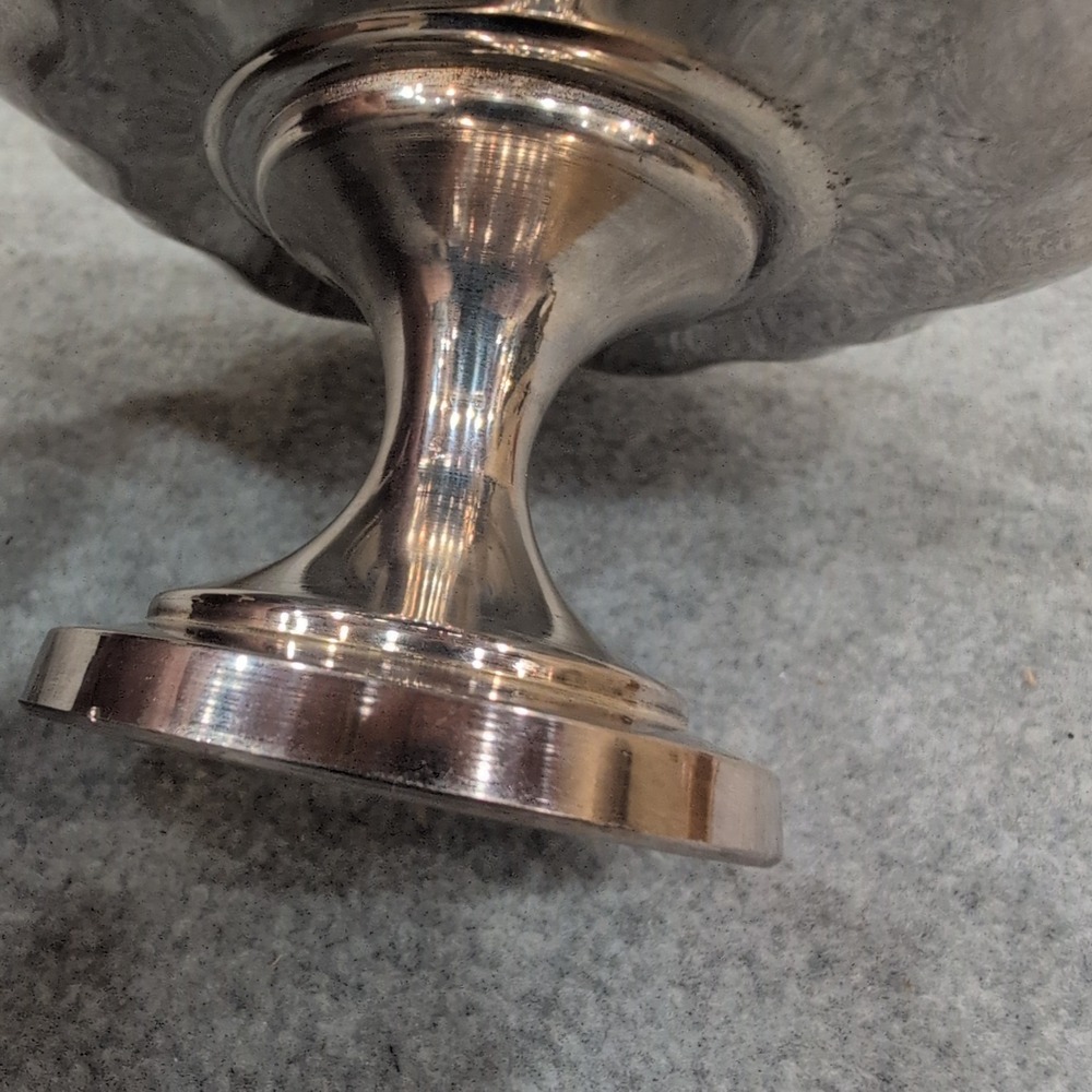 Vintage Silver Plated Scalloped Pedestal Candy Dish Made in USA Fluted Bowl - Picture 6 of 9